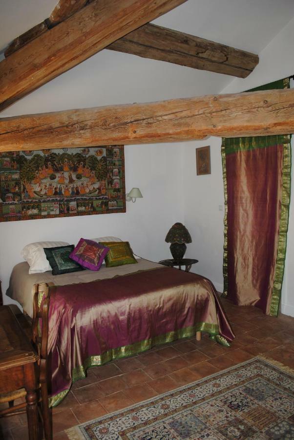 Les Routes Du Monde Bed and Breakfast Saint-Geniès-de-Comolas Exteriör bild
